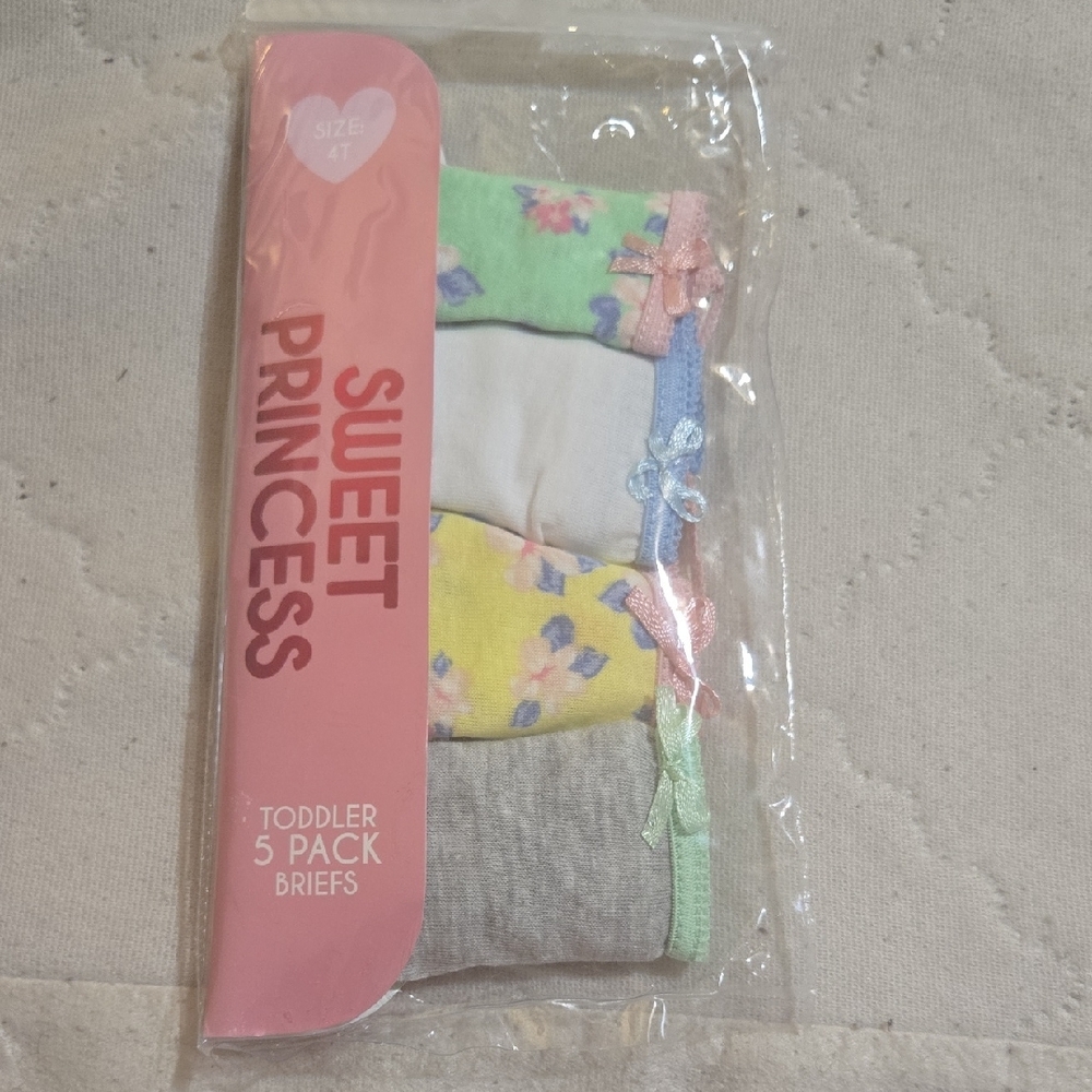 Girls Toddler Briefs - 4 Pack